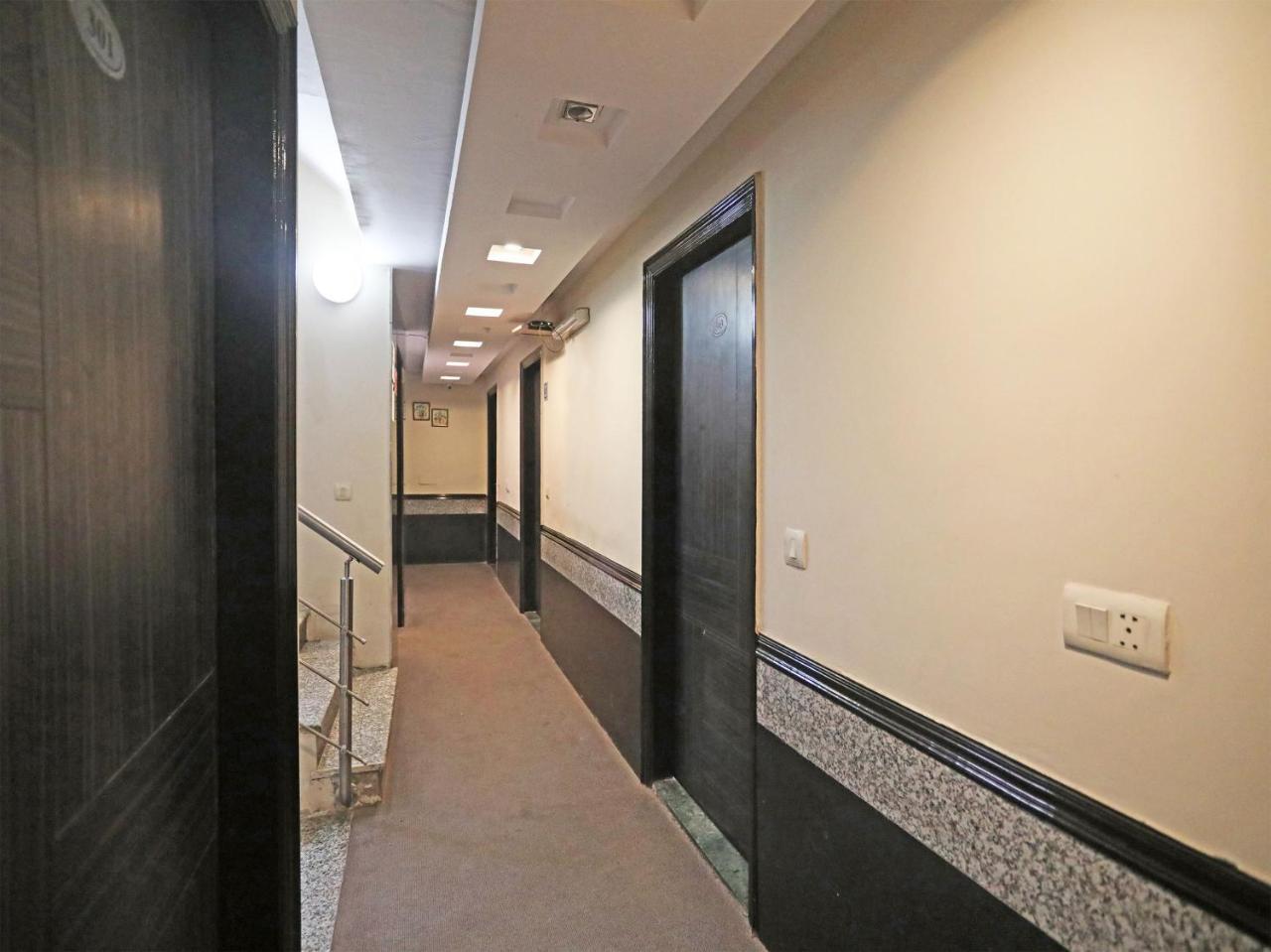 Hotel Balsons Continental 新德里 外观 照片