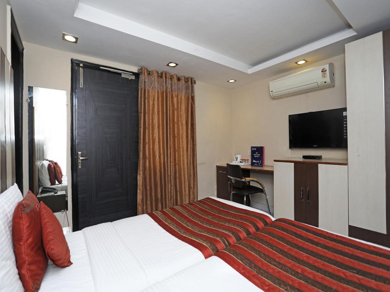 Hotel Balsons Continental 新德里 外观 照片
