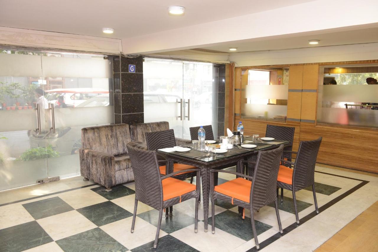 Hotel Balsons Continental 新德里 外观 照片