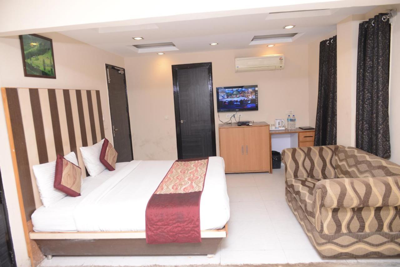 Hotel Balsons Continental 新德里 外观 照片